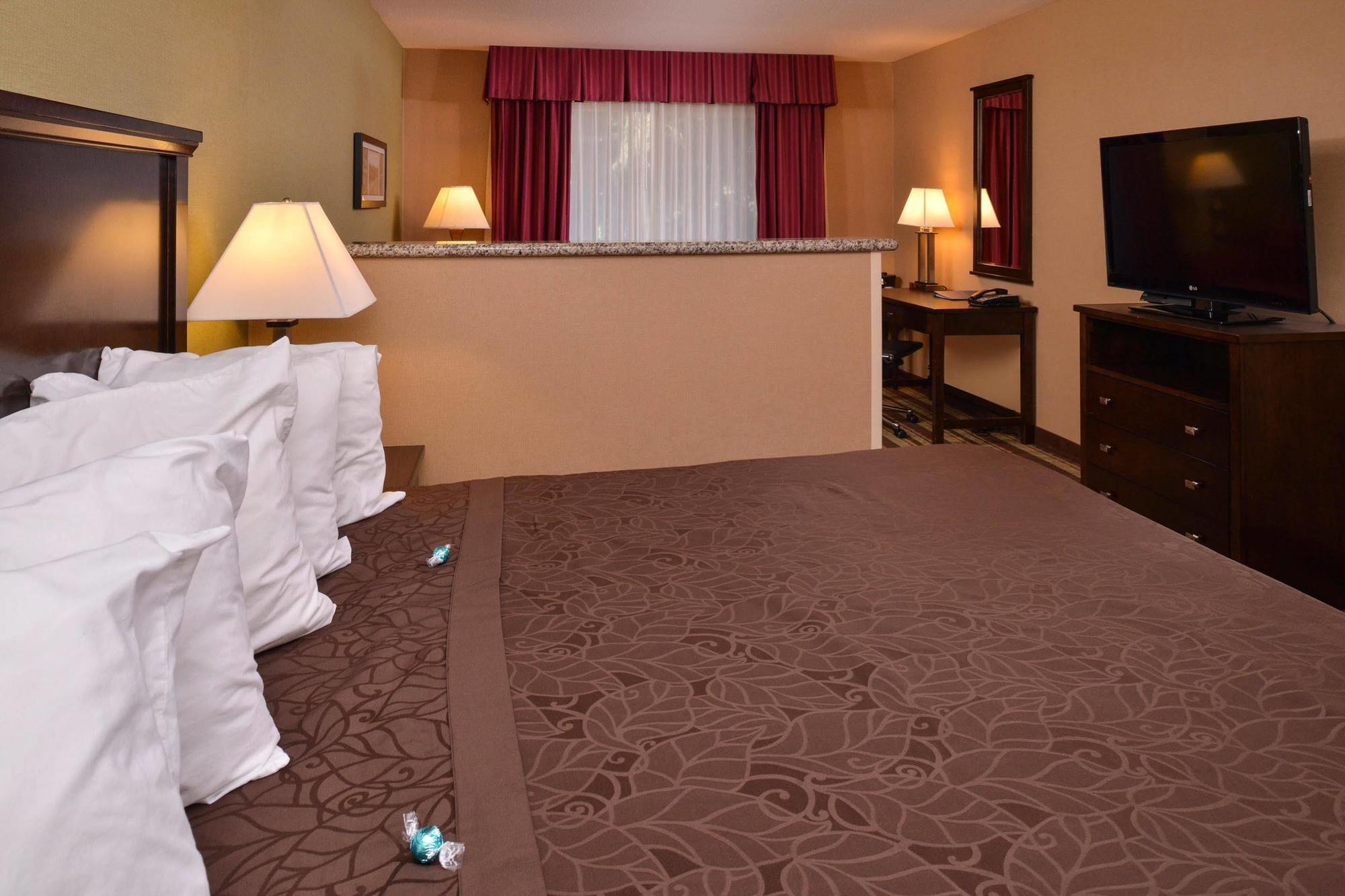 Western & Hotel Wilsonville